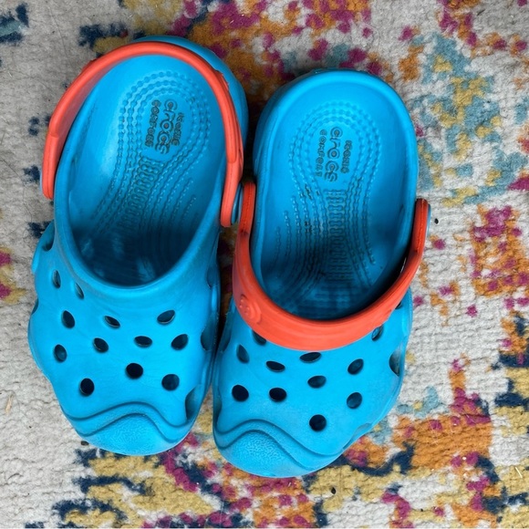 CROCS Boys swiftwater Clog Sandal Water shoes Blue/Orange size: 7 - Picture 8 of 10